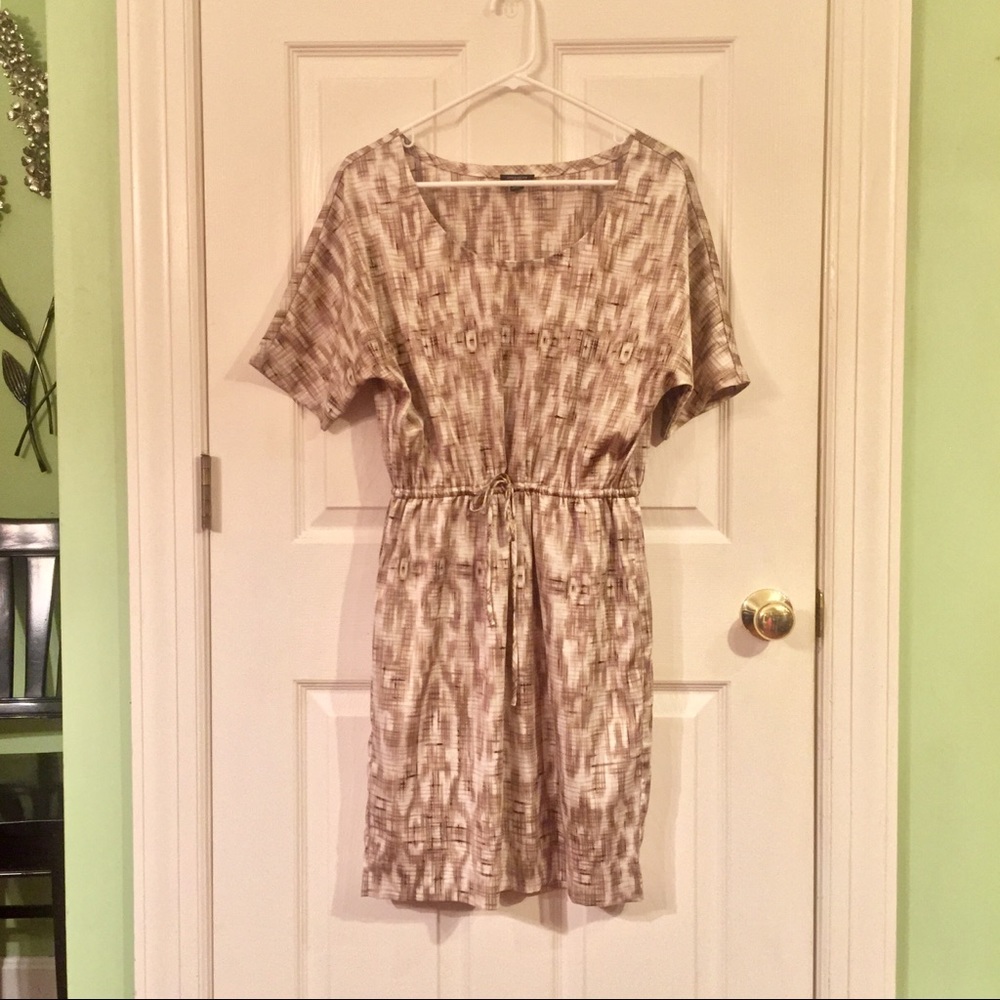 EUC Ann Taylor Dress- Size 6